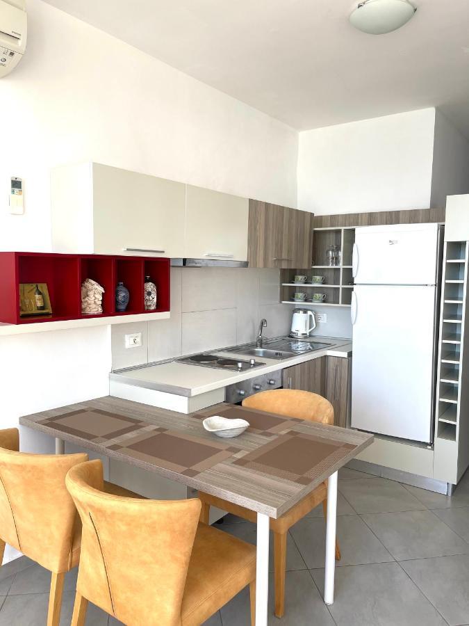 Sunny Bay Apartments Σαράντα Εξωτερικό φωτογραφία